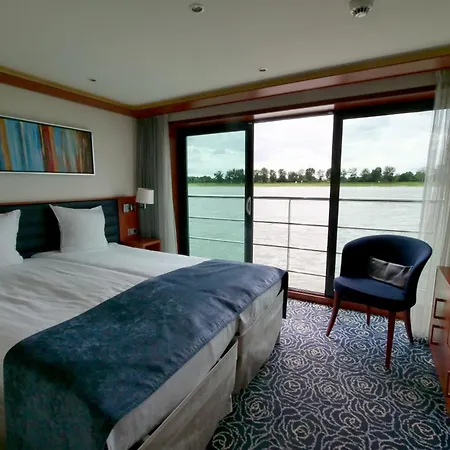 מלון Kd Hotelship Messe South *