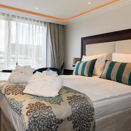 Kd Hotelship Messe South מלון