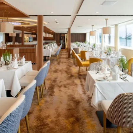 Kd Hotelship Messe South Hotel